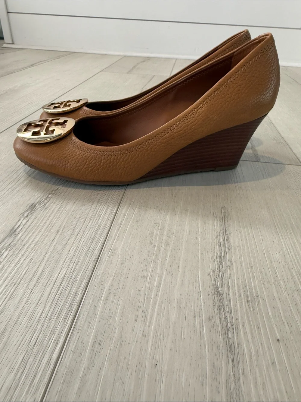 Tory Burch Tan Leather Wedge with Gold Logo Medallion